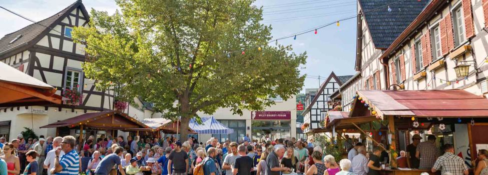 Weinfest auf dem Willy Brandt Platz